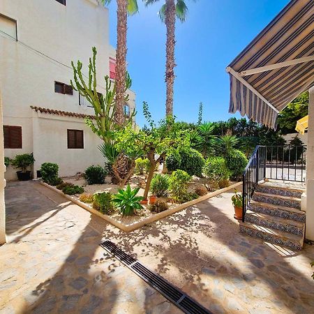 Residential With Pool, 500 Meters To The Beach Ориуэла Экстерьер фото